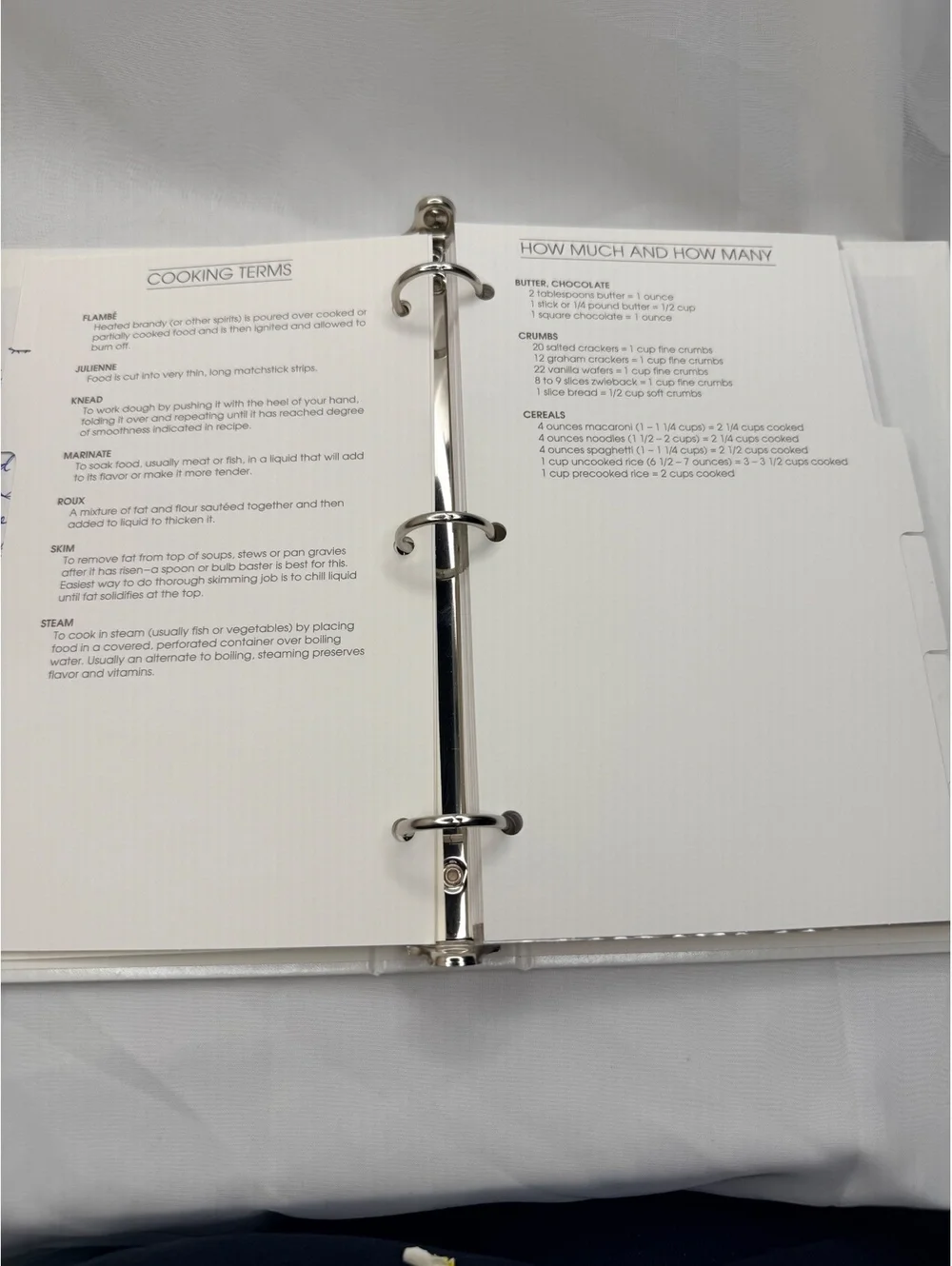 1995 Vintage Hallmark Herbs Recipe Keeper Organizer Album